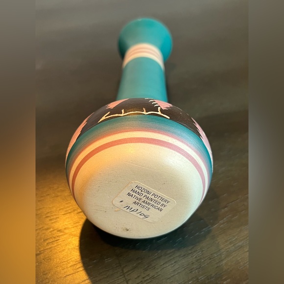 Vintage Navajo Pottery Vase. Signed Thomas. Handmade Signed And Numbered - Picture 5 of 7